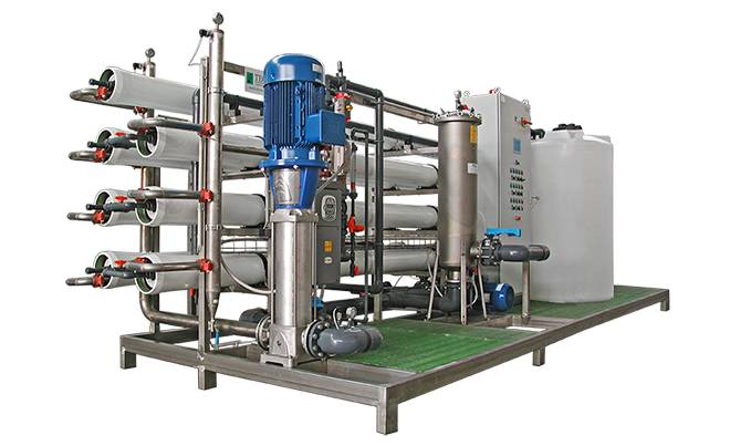 Reverse osmosis system with 8 inch membranes on skid