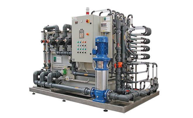 Ultrafiltration system with tubular membranes on skid
